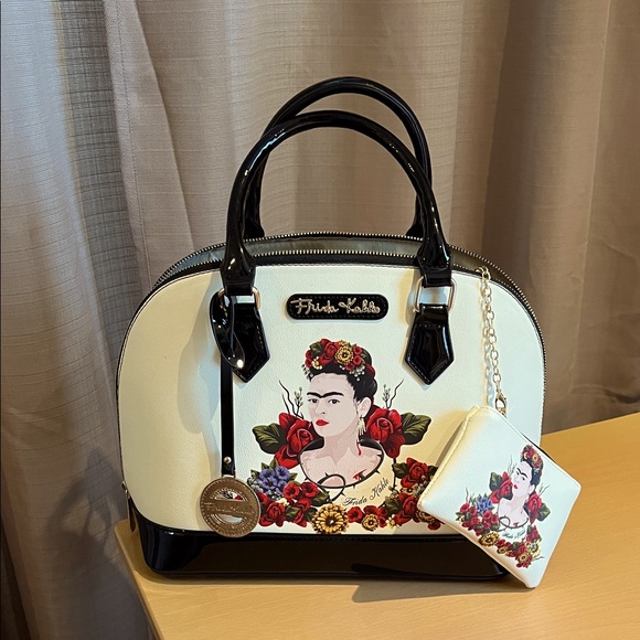Women Purse 
Colorway-Creme And Black
Mexican Style  Frida Kalo - Picture 1 of 5